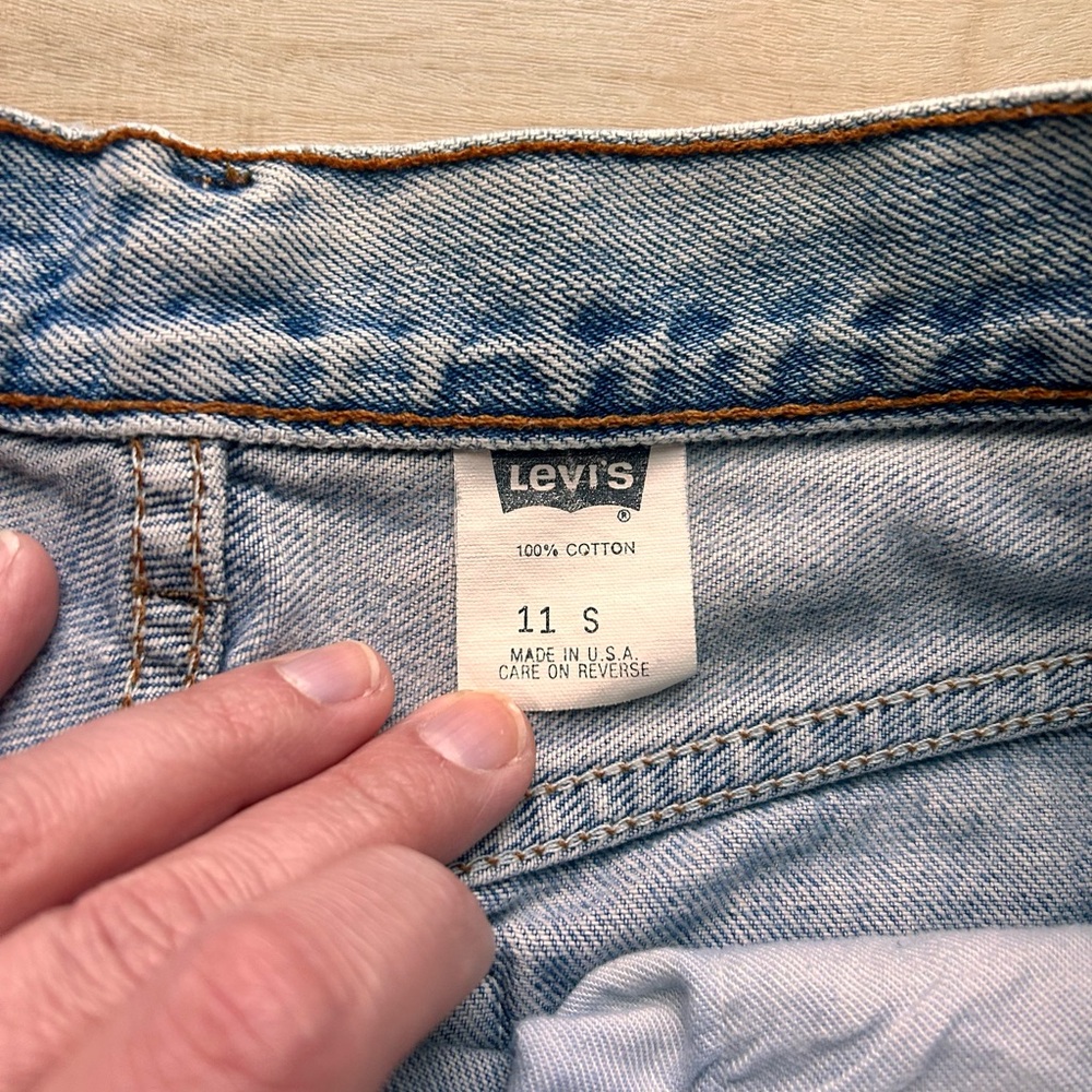 Vintage Levi’s 501 Button fly Jeans Light Wash Distressed Straight Leg 11 Cotton - Picture 3 of 7